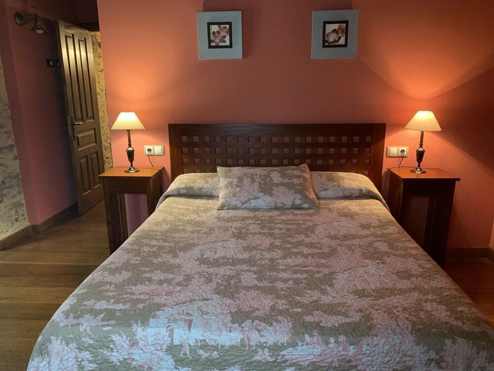 Hotel Rural Casona Trabadelo เบกาโด ภายนอก รูปภาพ