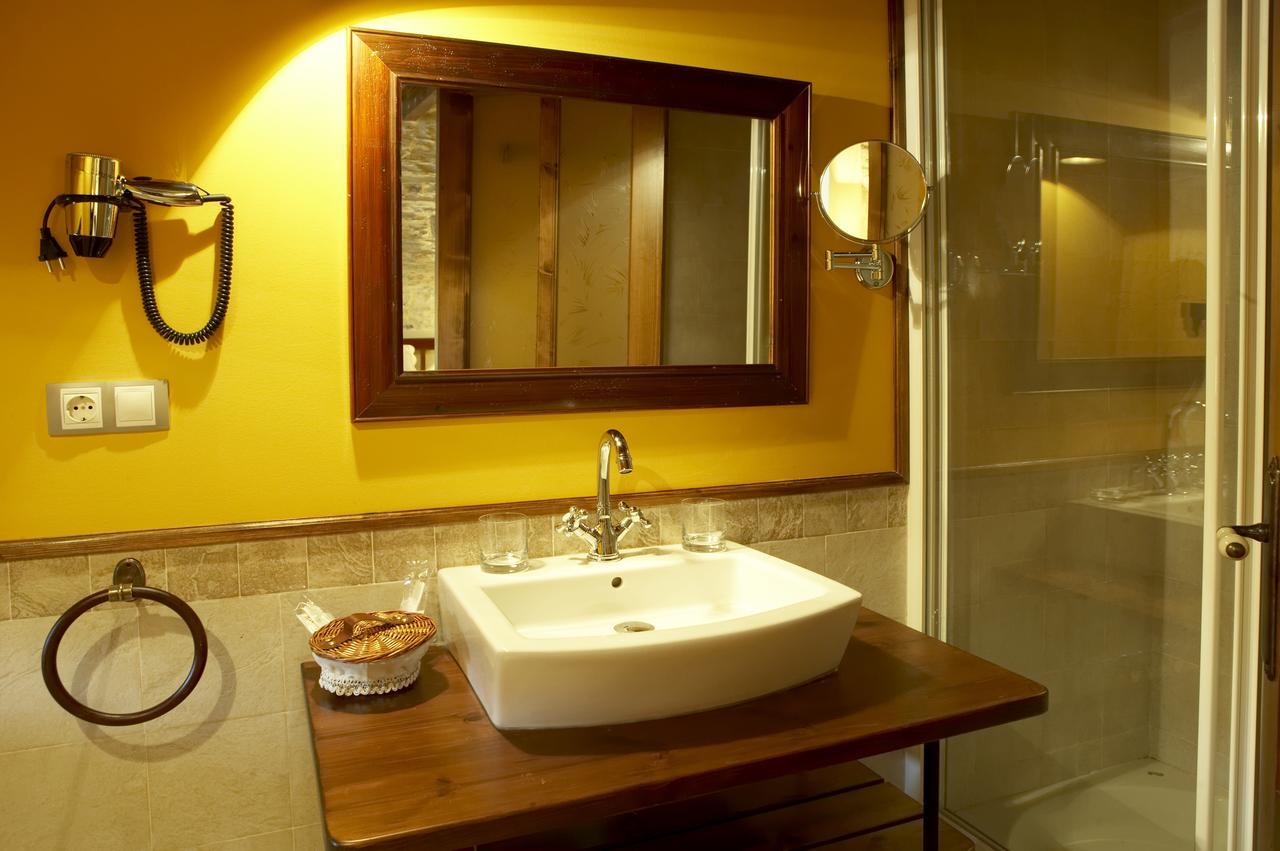 Hotel Rural Casona Trabadelo เบกาโด ภายนอก รูปภาพ